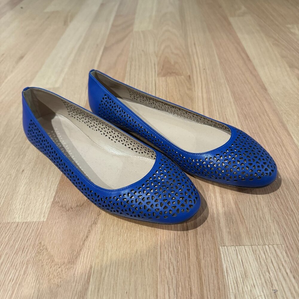 J. Crew Nora Royal Blue Leather Perforated Closed Toe Ballet Flats SZ 9